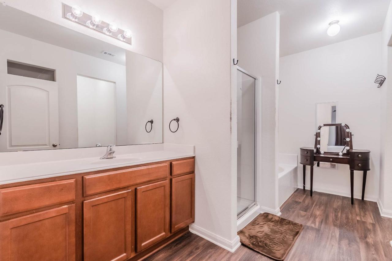 Luxury 5Br Dallas Retreat With Business Amenities - Perfect For Business Travelers, Families & Groups Exterior foto